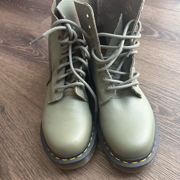 Dr Martens - Picture 3 of 8